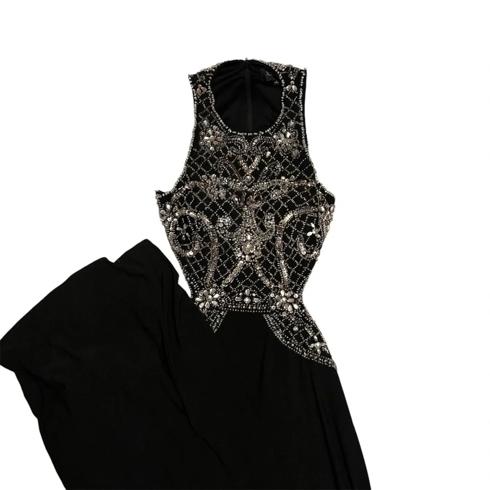 XSCAPE Long Black Beaded Sequin Open Back Sexy Formal Gown with Front Slit Sz 2 - Picture 10 of 14